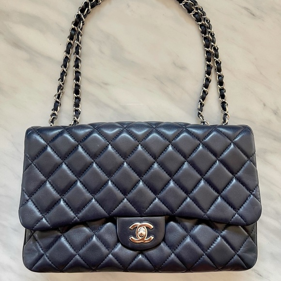 Chanel navy blue Flap Bag Quilted Lambskin - Picture 4 of 15